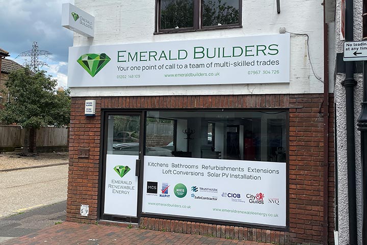 https://www.emeraldbuilders.co.uk/wp-content/uploads/2024/10/emerald-builders-slider-office-shop-signage-xs.jpg